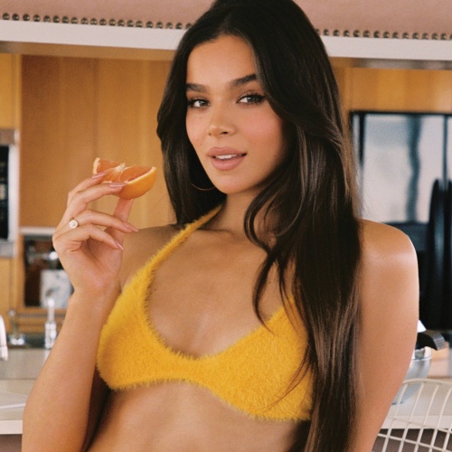 Hailee Steinfeld